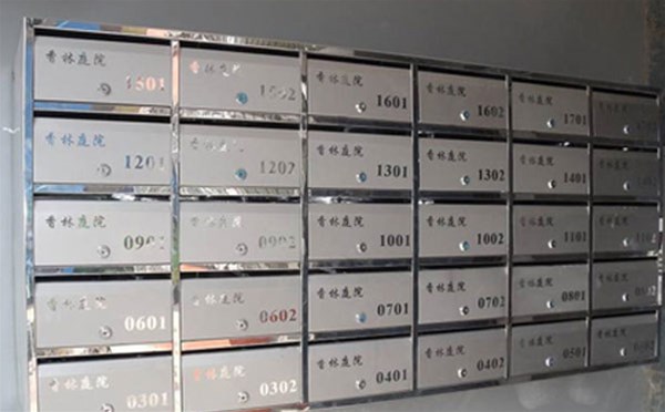 現(xiàn)在生活中不銹鋼產(chǎn)品越來越多，怎么區(qū)分質(zhì)量的好壞？