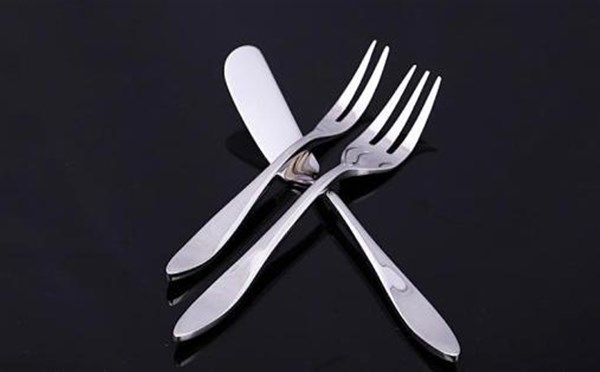 使用南陽(yáng)不銹鋼餐具，好處有哪些呢？