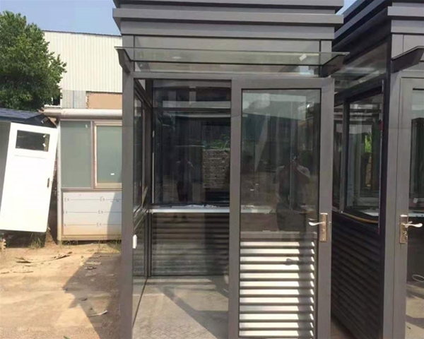 學(xué)校不銹鋼崗?fù)?>
                                </div>
                            </li>
                        
                </ul>
            </div>
        </div>
        <div   id=