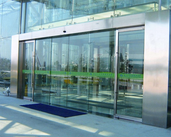 不銹鋼玻璃門